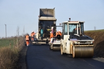 W minionym roku w ramach podziału środków z funduszu sołeckiego oraz wsparciu ze strony gminy Goleszów, która na remonty przekazała lub pozyskała dodatkowe fundusze udało się wyremontować 11 dróg.